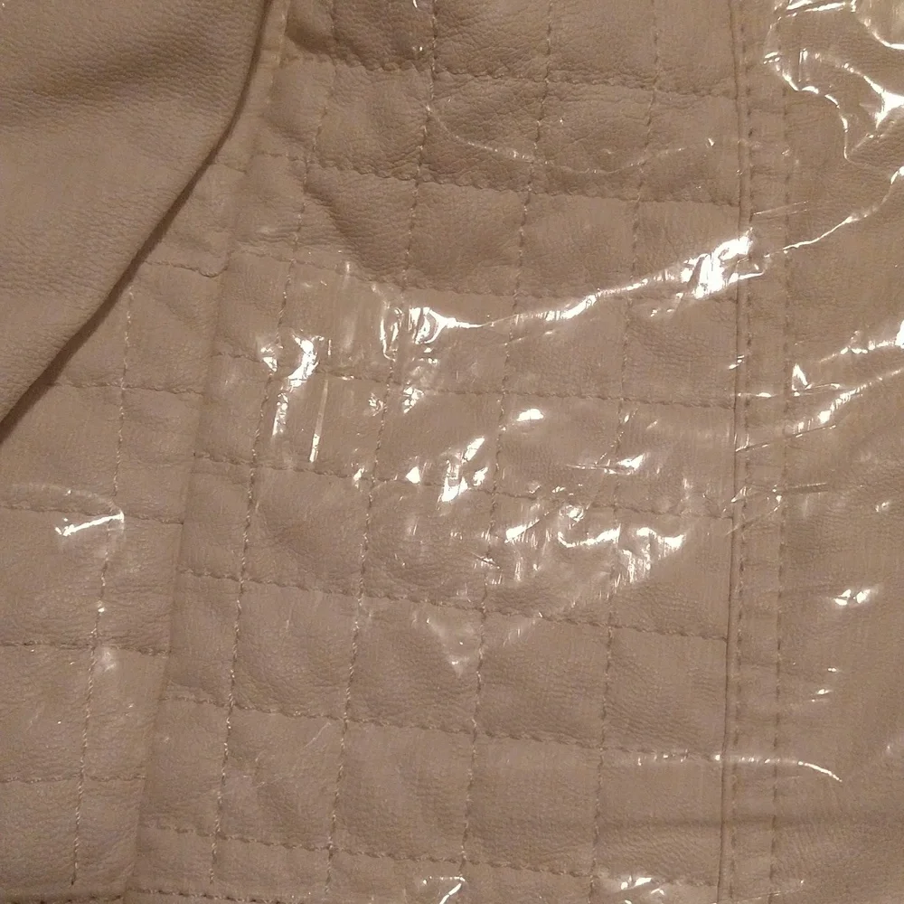 Jacket - Picture 15 of 16